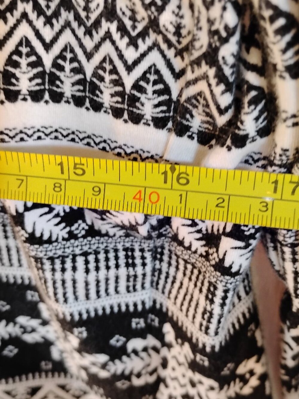Talbots black-and-white long-sleeve knit top with Nordic winter pattern, XL - Picture 7 of 7